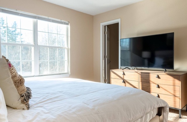 Modern Apartment in Prime Location (ID7050X25)