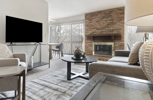 Modern Apartment in Prime Location (ID9305X02)