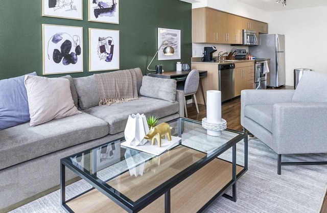 Modern Apartment in Prime Location (ID8925X56)