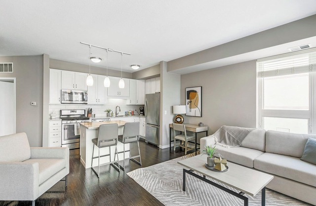 Modern Apartment in Prime Location (ID8029X20)