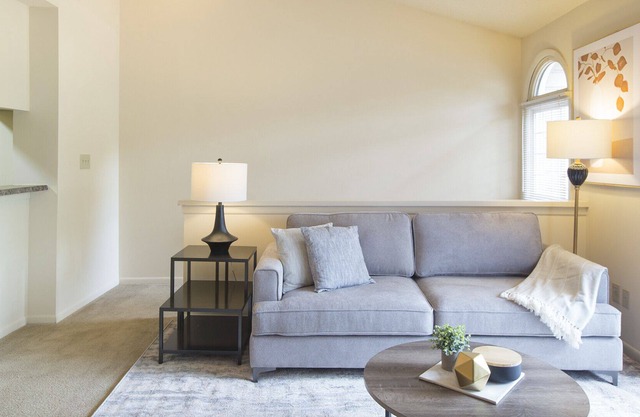 Modern Apartment in Prime Location (ID5602X85)