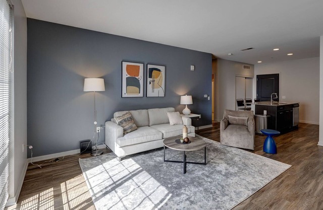 Modern Apartment in Prime Location (ID4290X54)