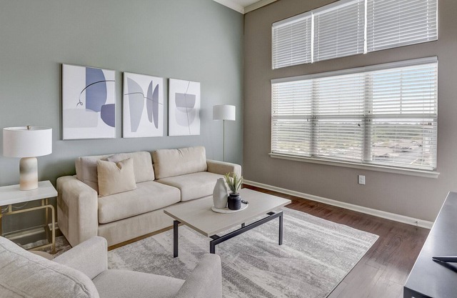 Modern Apartment in Prime Location (ID9965X67)