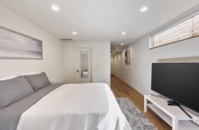 Modern apartment near light rail