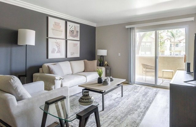 Modern Apartment in Prime Location (ID9904X36)