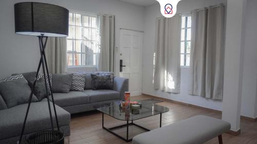 Modern Apartment with 2 Bedrooms Near sea