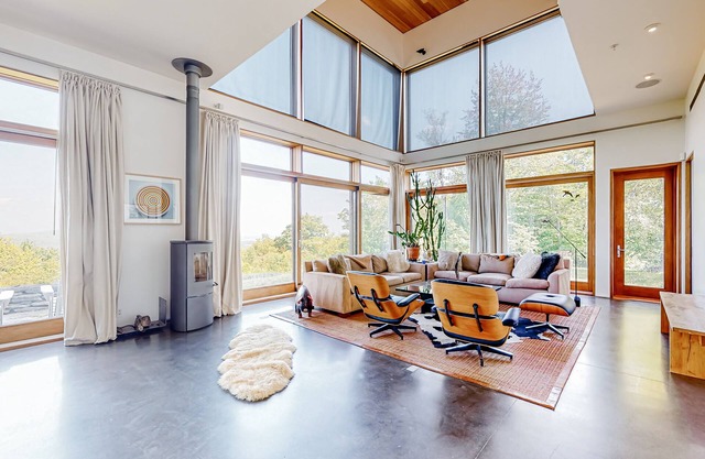 Modern architectural gem with stunning mountain view, wood stove & firepit