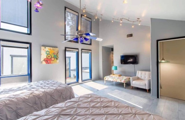 Modern Azalea District Home