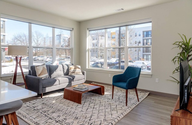 Modern Burlington 2BR w/ Gym & W/D, nr Dining & Shops, by Blueground