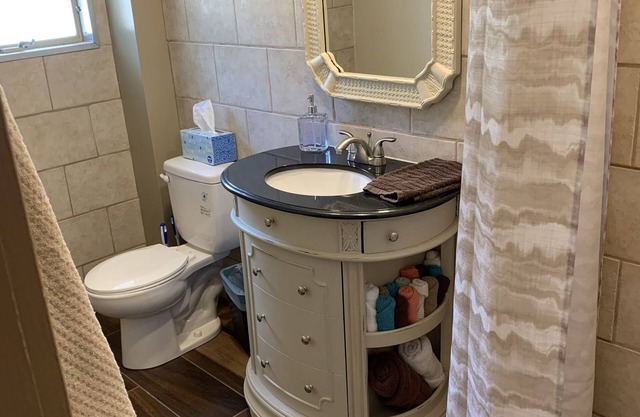 Cozy 2 bedroom cabin on Bull Shoals Lake