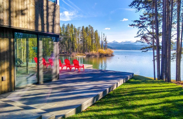 Moderne Kabine am Georgetown Lake mit unglaublicher Aussicht und eigenem Dock!