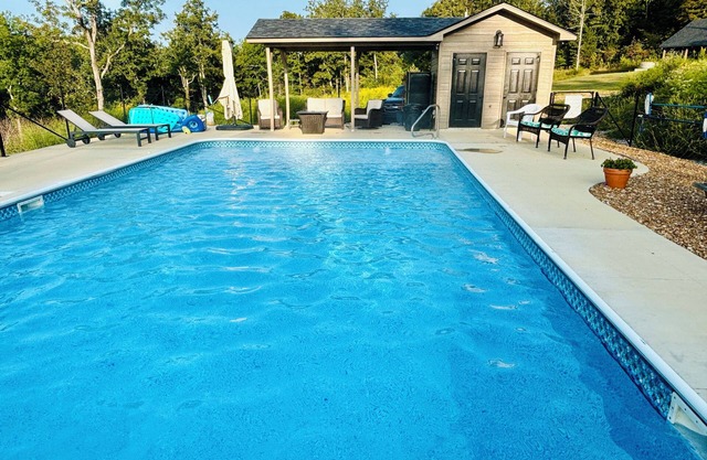 Modern Cabin w/Pool and Hot Tub!