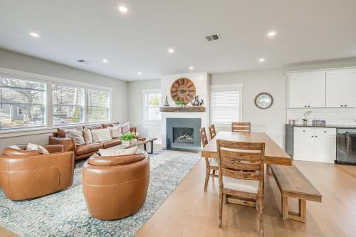 Modern Cape Cod Home with Patio 2 Mi to Beaches!
