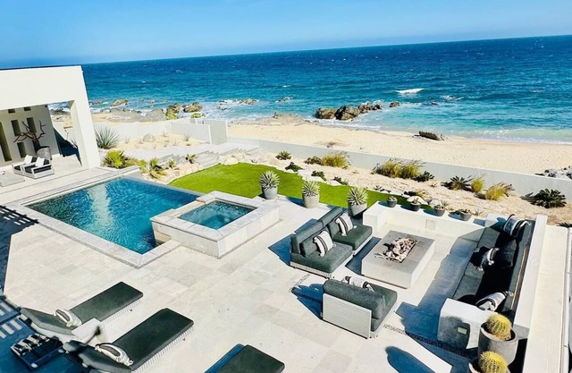 Modern Casa in Surfing Paradise. Dreamy Infinity Pool. Minutes to Cabo Pulmo.