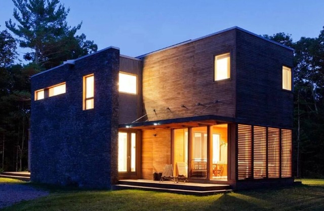 Modern Catskill Hideaway w/sauna, 2 fireplaces. Mins to Hunter, HITS, and Hiking