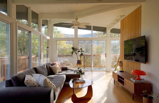 Modern Catskills Cabin + Game Room + King Bed + 5min to Margaretville