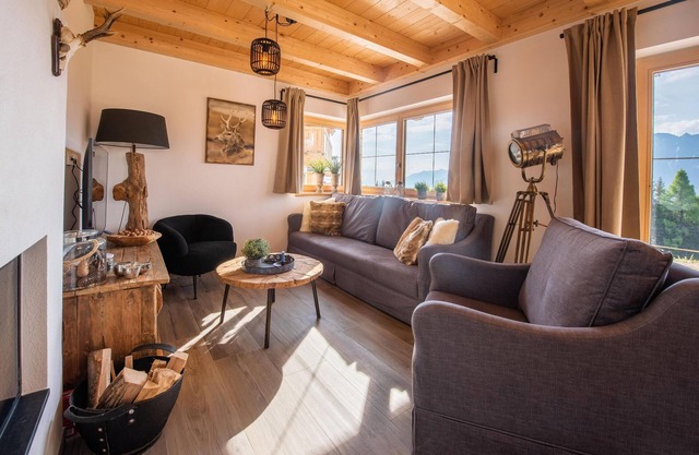 Modernes Chalet mit Bergblick, Sauna und Liftnähe in der Zillertal Arena