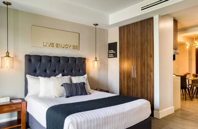 Modern & Chic Apt | Gym+Cinema+24/7 Service