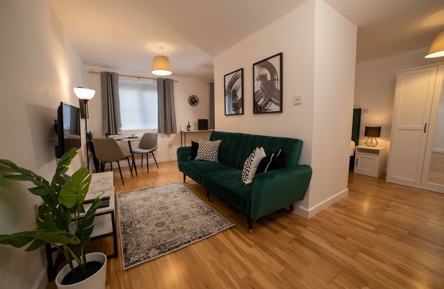 Modern City Centre Studio Cambridge Apartment