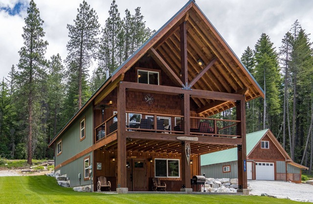 Moderne, saubere, schöne Hütte in Plain, in der Nähe von Lk Wenatchee mit einem neuen Whirlpool!