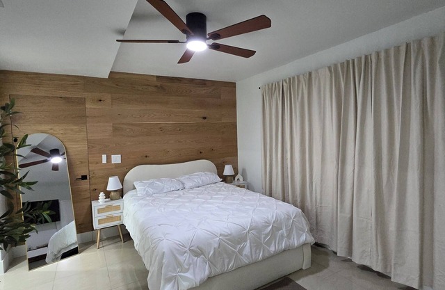 Modern Coastal Studio 5 Mins to the Beach Peaceful getaway near the coast!!!!!