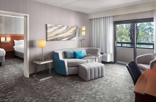 Modern Comfort in the Heart of Laguna Hills! 2 Kid-friendly Suites! Pets Allowed