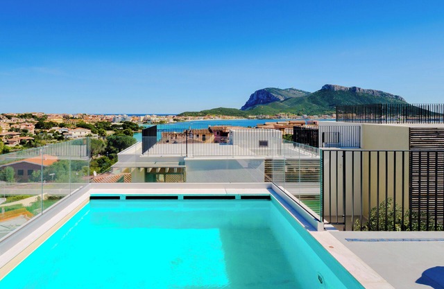 Modern, comfortable villa in Costa Smeralda, Sardinia near Olbia Airport
