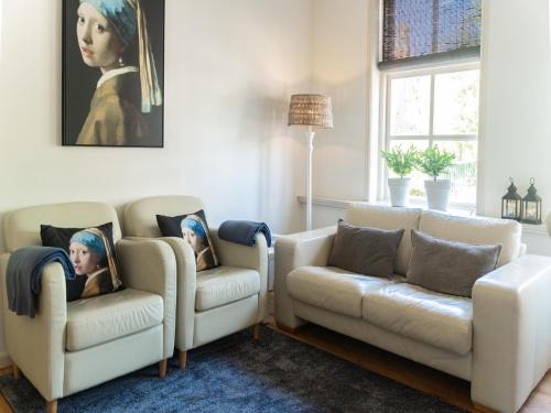 Modern Comforts of this home in Paesens, cleaning included