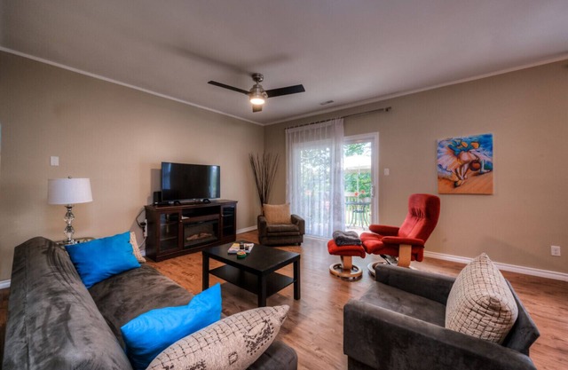 Wunderschöne Get Away Suite mit voll ausgestatteter Küche für Sie