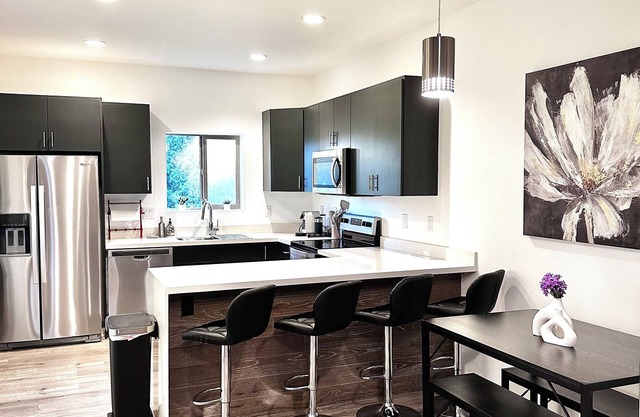 Modern condo in downtown Victor