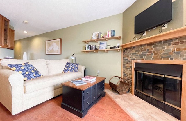 Modern Condo Just Steps from the Lake