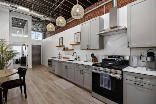 Modern Condo on Main St