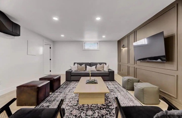 Modern Contemporary 2BR Basement Suite