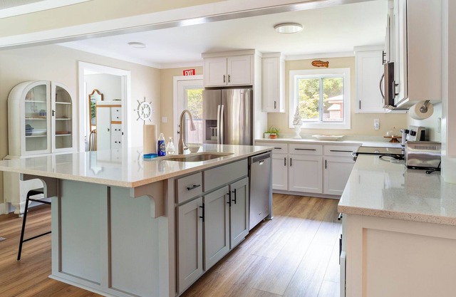 Modern Costal Getaway in Townsend 4BR 2 BA