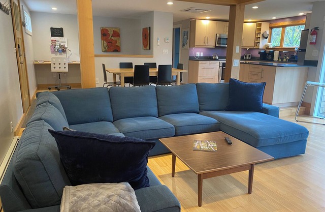 Modernes Ferienhaus Jackson, NH. Nur wenige Minuten vom Wandern, Einkaufen, Storyland, Skifahren