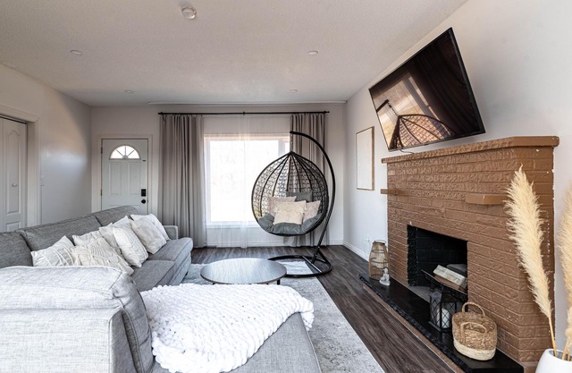 ★Modern Cottage Oasis★Sauna★King Bed★Wine Country★