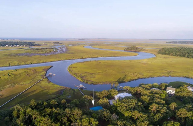 Modern Cottage on Edisto with deep water and views