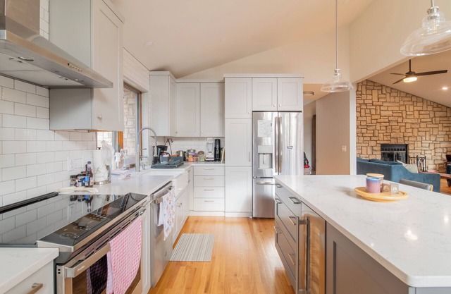 Modern Cozy 4-bedroom house in lovely Catskills with many amenities