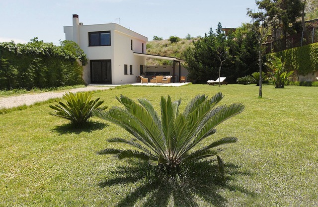 Moderne Villa Würfel in Mondello