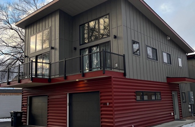 Modern Duplex, Centrally Located