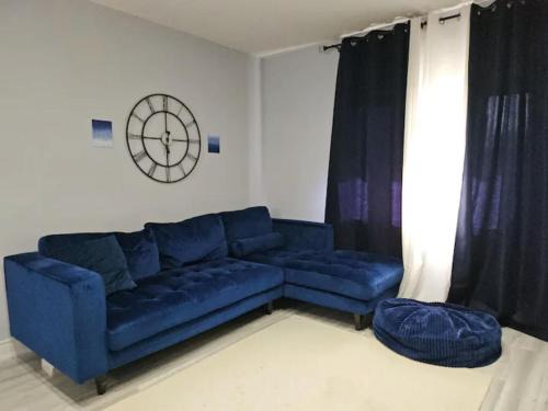 Modern East York Retreat 20 mins to DT Toronto
