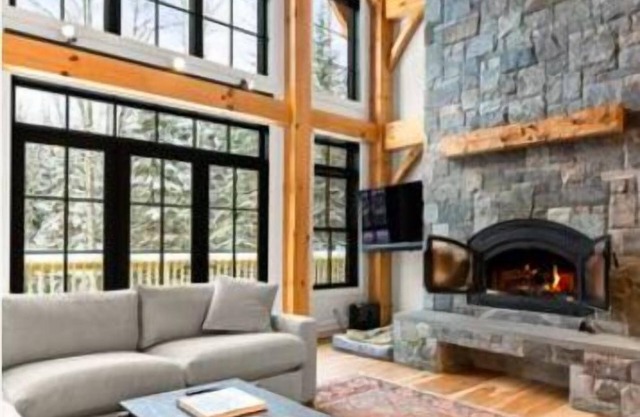 Modern Elegance in Sterling Valley New 4BR Retreat