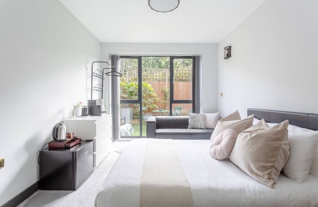 Modern En-suite Double - Queen’s Park