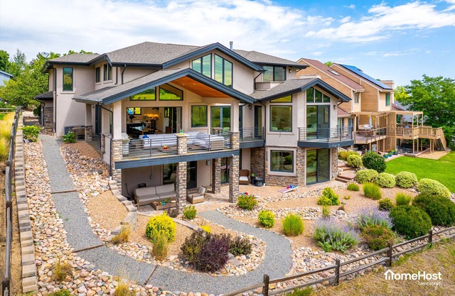 Modern Family-Friendly Home, 10-Min to Downtown & CU