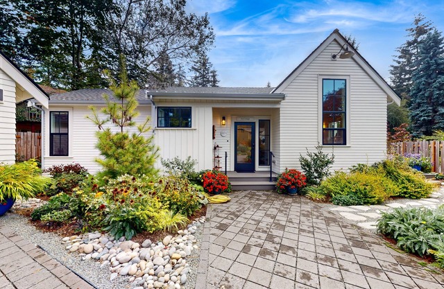 Modern, family-friendly natural light filled cottage with patio, central AC