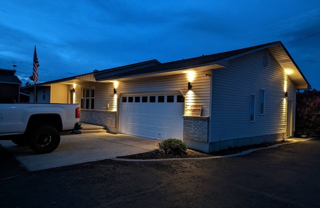 Modern Farm Style Home With Lots of Space