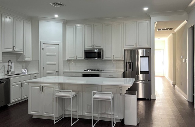 Modern Farmhouse 5 mins from LSU! PERFECT game day getaway!