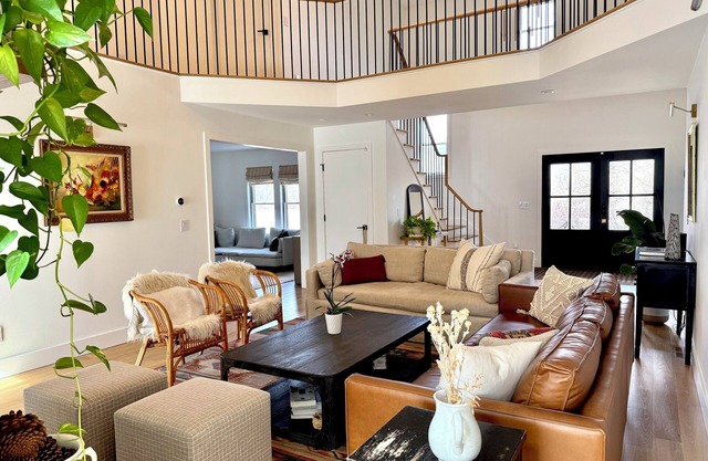 Modern Farmhouse: Ponds, Barn near Rhinebeck, Hudson & Kingston!