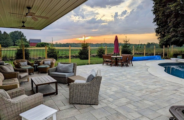 Modern Farmhouse, Pool House, Pool, Hot Tub, Pickleball, Sports Barn