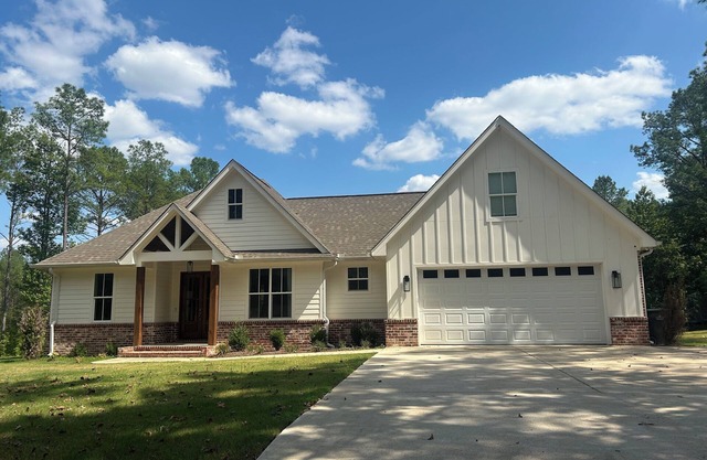 Modern Farmhouse Retreat
